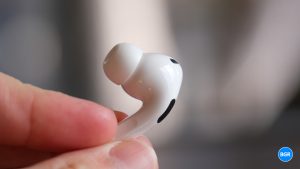 AirPods Pro USB-C Earbud